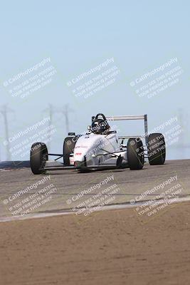 media/Oct-26-2025-CalClub SCCA (Sun) [[8ce1e69566]]/Group 3/Grapevine/